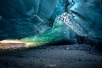 I-explored-the-magical-world-of-ice-caves-in-Iceland-5df7cbfd227ae__880.jpg